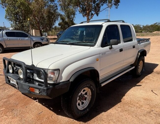 36 Hilux Ute