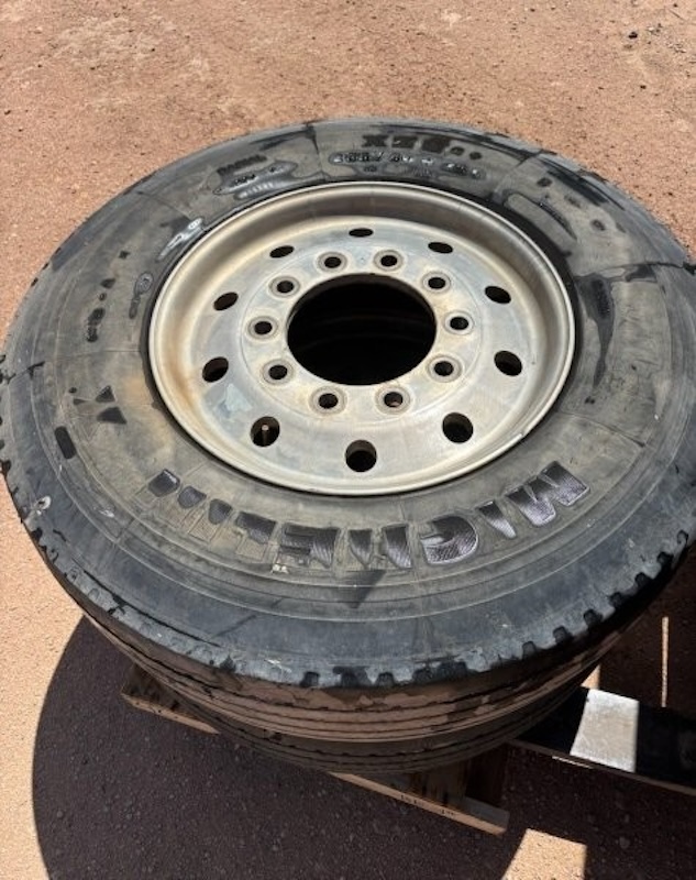 61 Steer Tyre 1