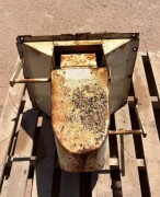 64 Seed Sup Bag Door