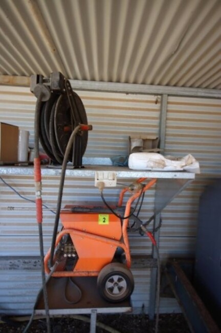 Lot 2 A