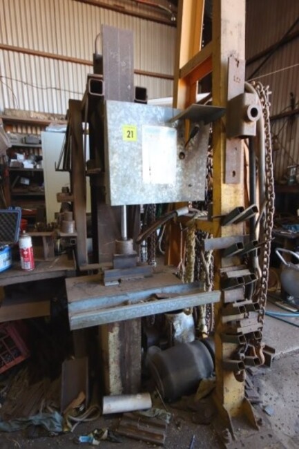 Lot 21