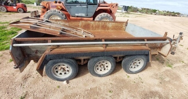 Lot 74 B