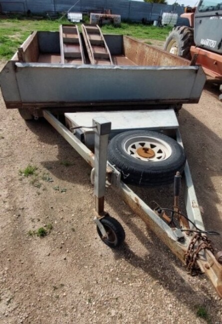 Lot 74 C