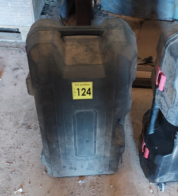 v2 Lot 124 C