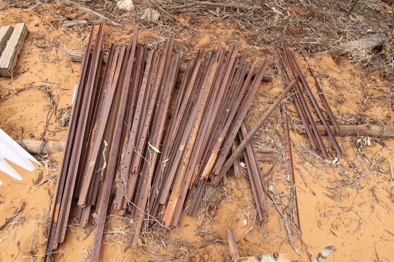 18 Sandalwood Cawthorne