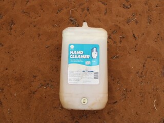 26 Sandalwood Cawthorne