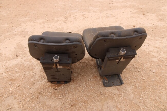 30b Sandalwood Cawthorne