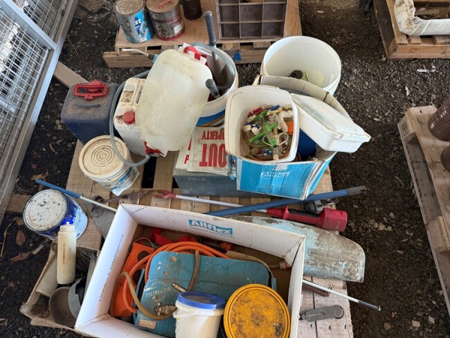 092 sheep sundries image00074