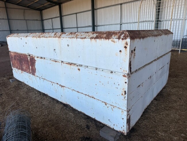 094 truck bin image00033