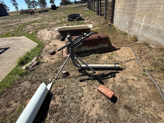 103 sundries image00097