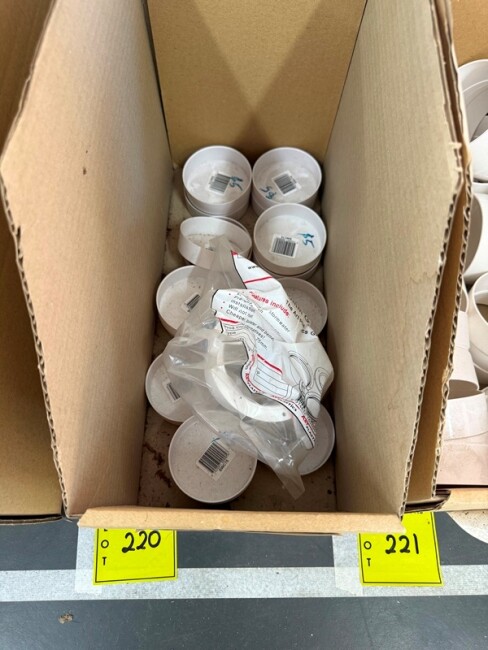 Lot 220