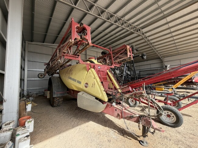 009b Hardi Commander 8500 Boom Spray 2