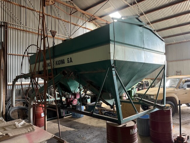 048 Vennings Seed Super Loader