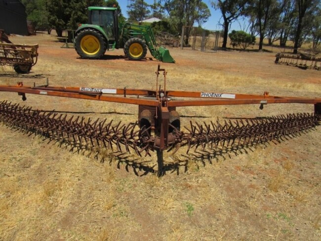 08. Phoenix Prickle Chain Frame