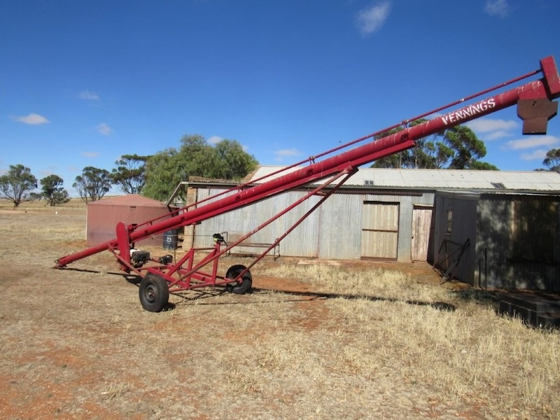 17. Vennings Grain Auger