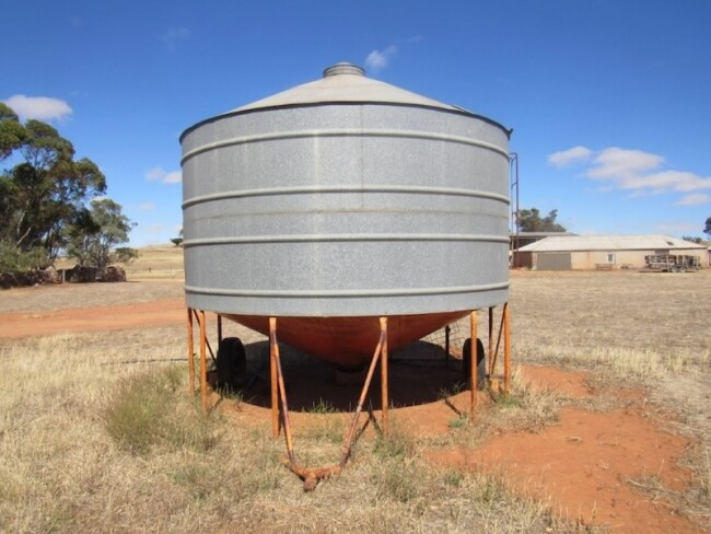 19. 300 Bag Field Bin