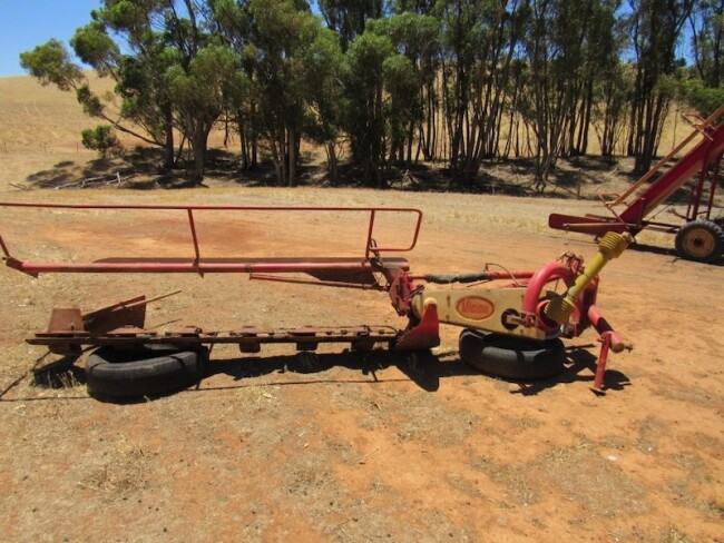 21. Vicon Offset 3PL Rotor Mower