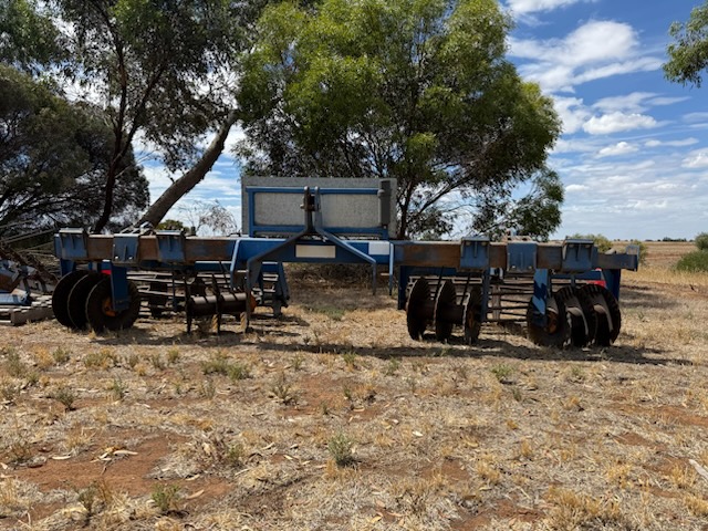 E05FACE3 B368 4695 AA1D 07D4F9269C37