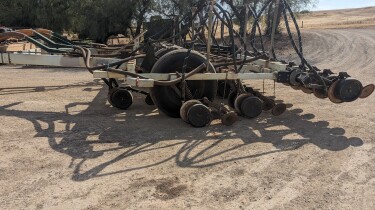 PXL 20231112 224850897