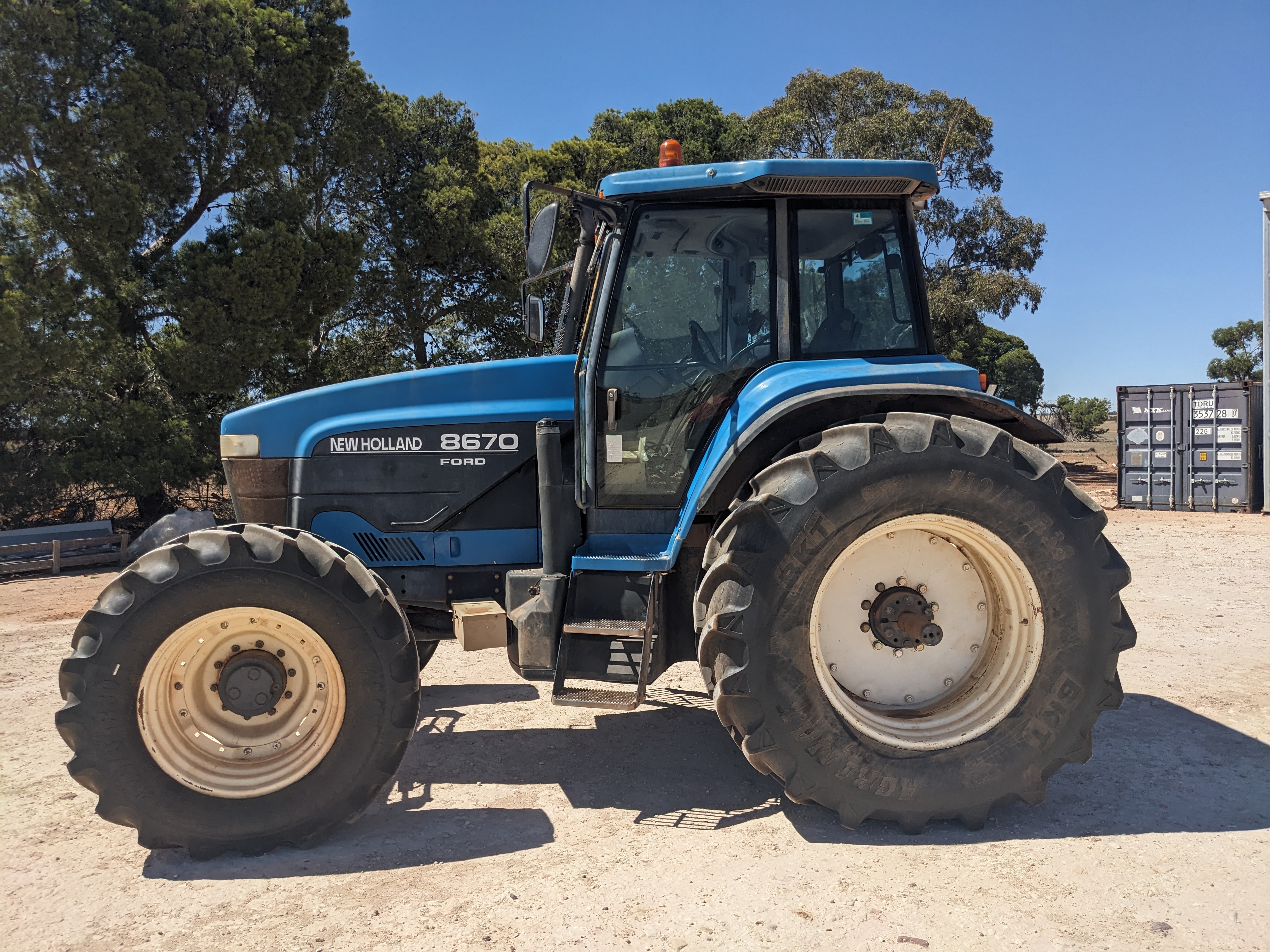 PXL 20240219 011212924