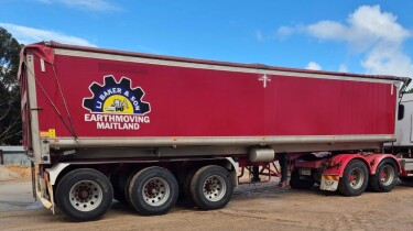 Tipper 1