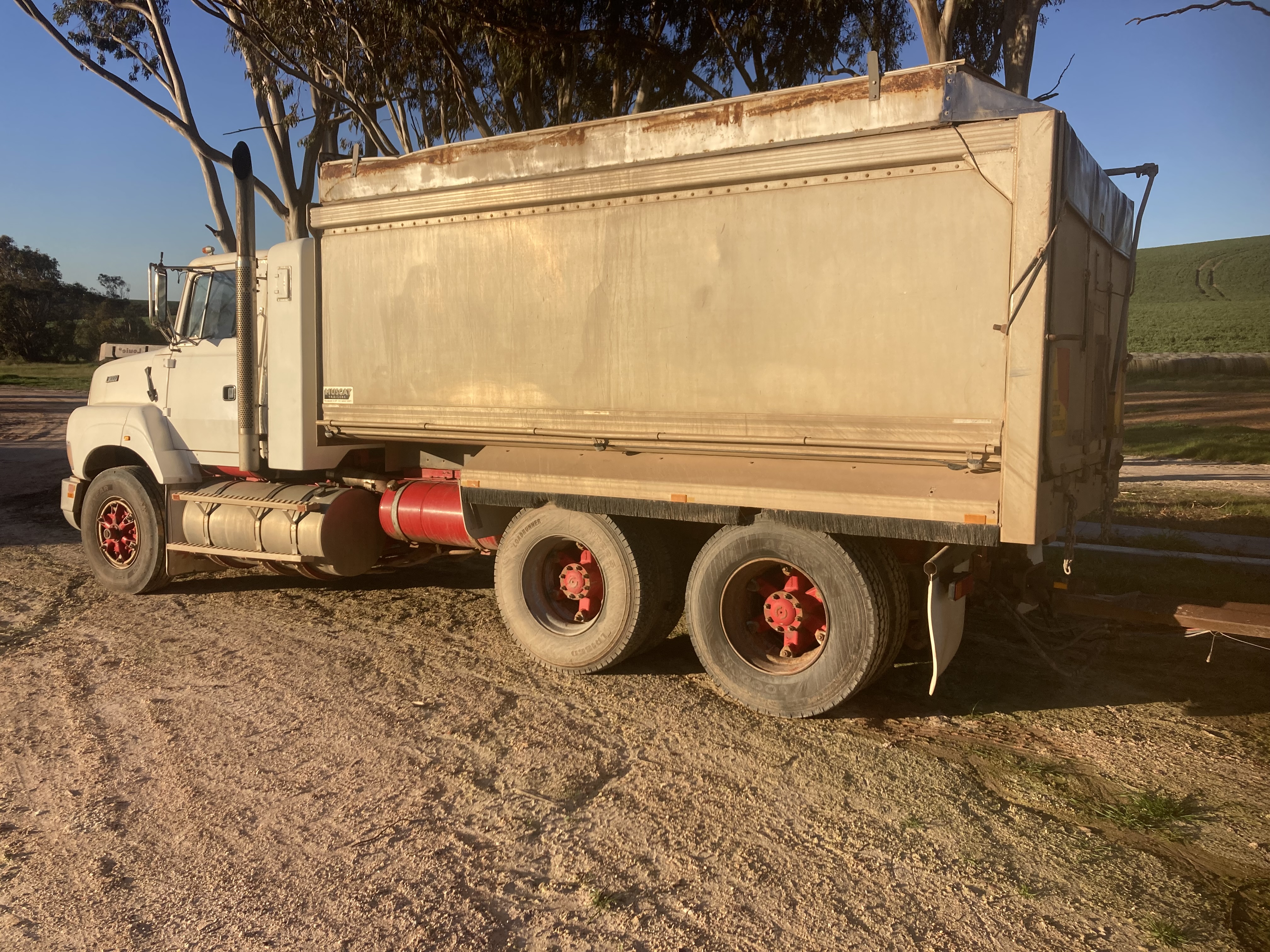 Truck
