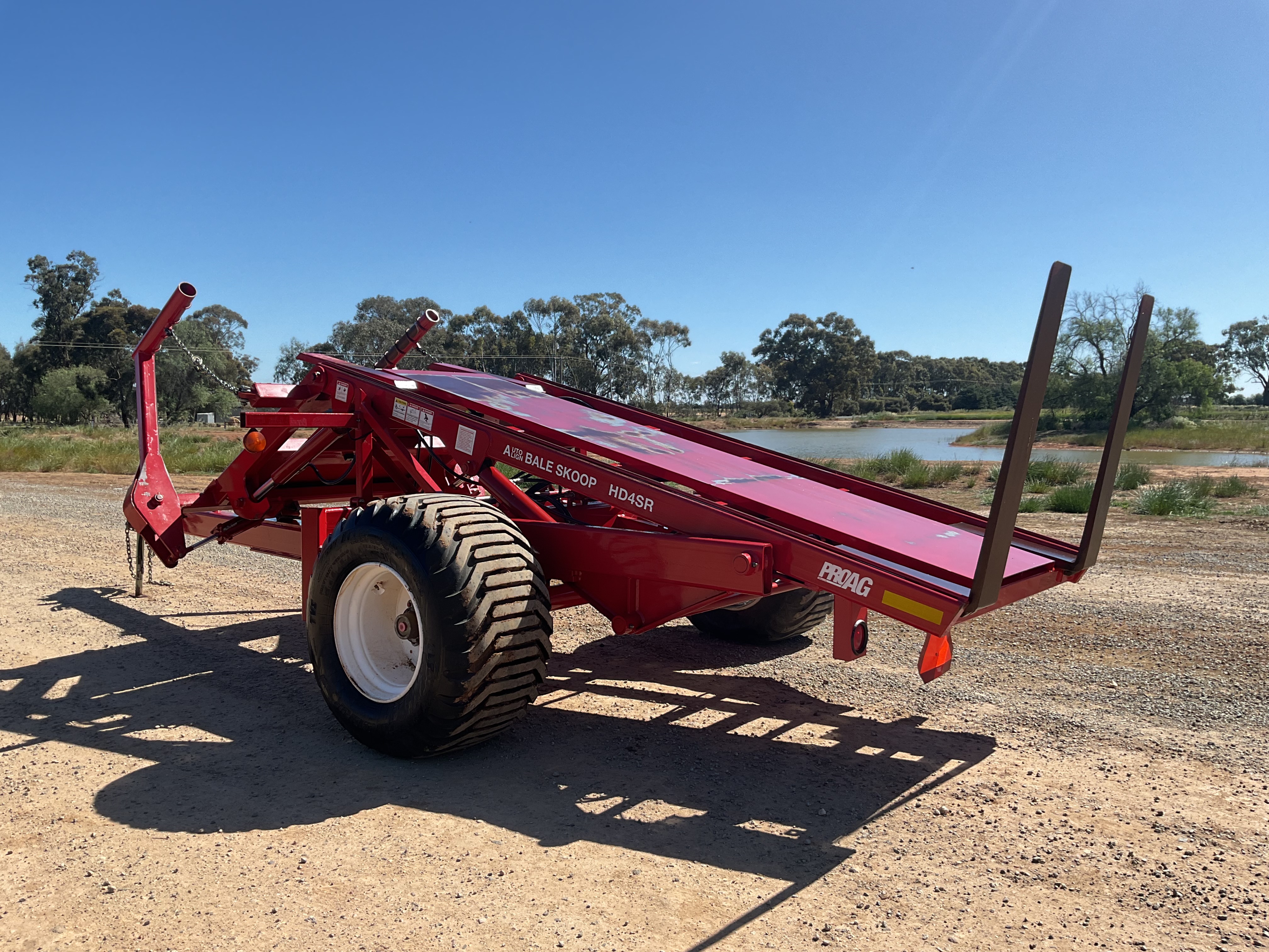 7C511B5F 7198 4EE0 BD7B 74560D443323