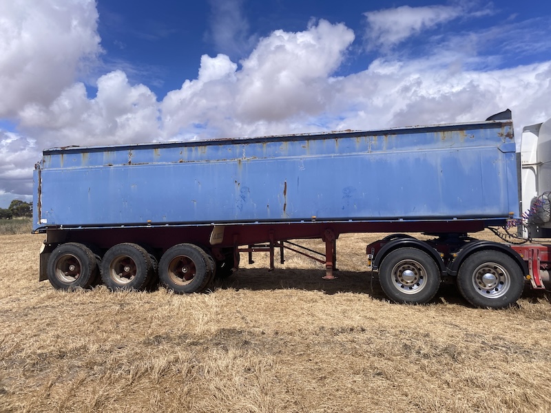 White Chassis Tipper