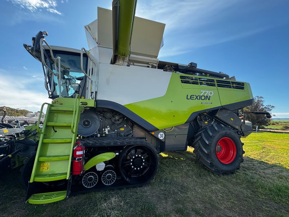 550178895 1333825938300234 3594949724749543475 n