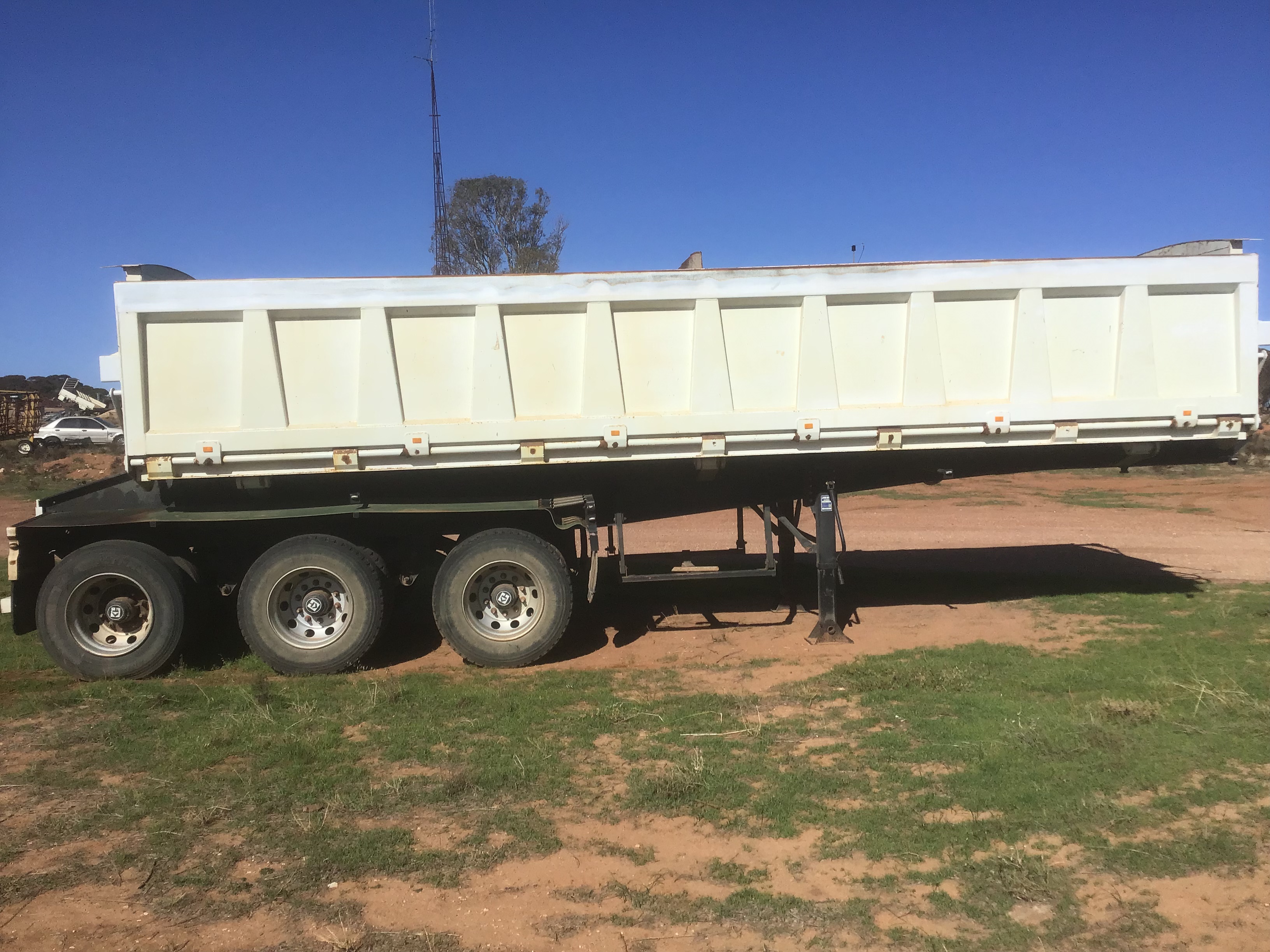 BE01C811 94F4 4D51 8B34 23A2184A73A1