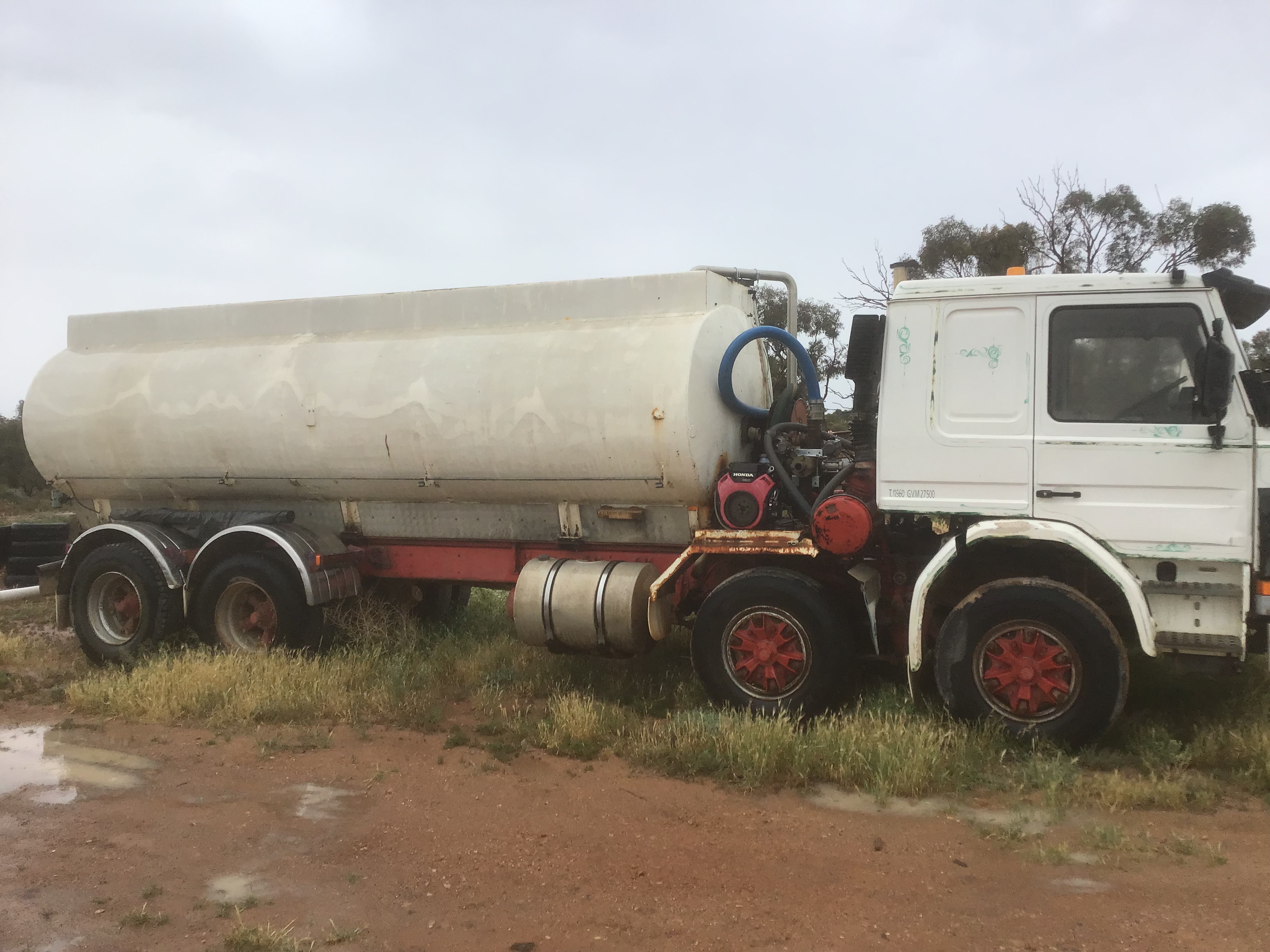 7EE4368F 5A42 4B44 80D2 31F37973C9A8