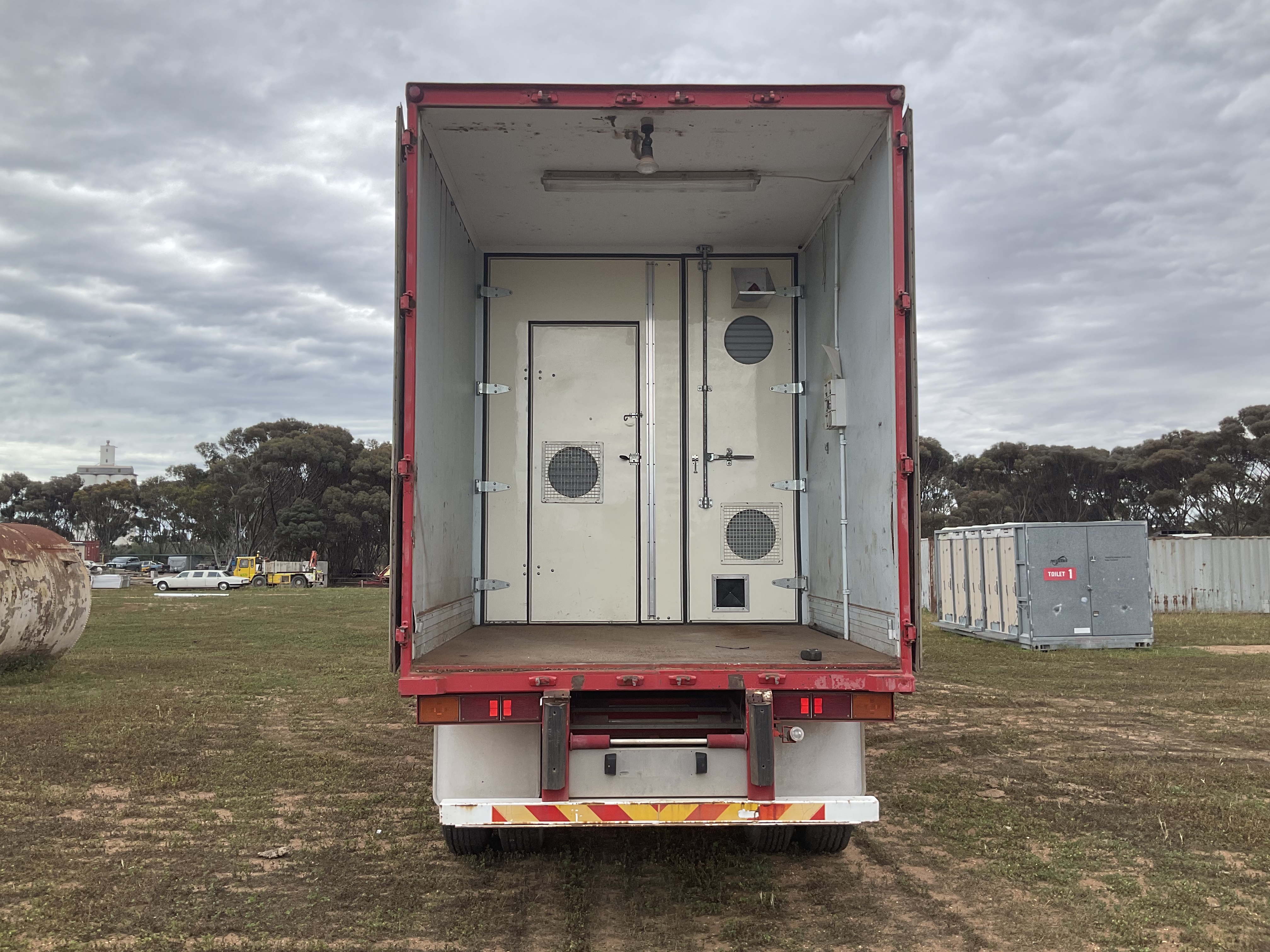 67151AA3 FD1B 4EE5 9168 E003FDF9A1E9