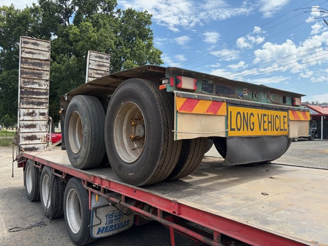 original 98E40AAA D6AD 4AAD 8E79 C54290C65F89