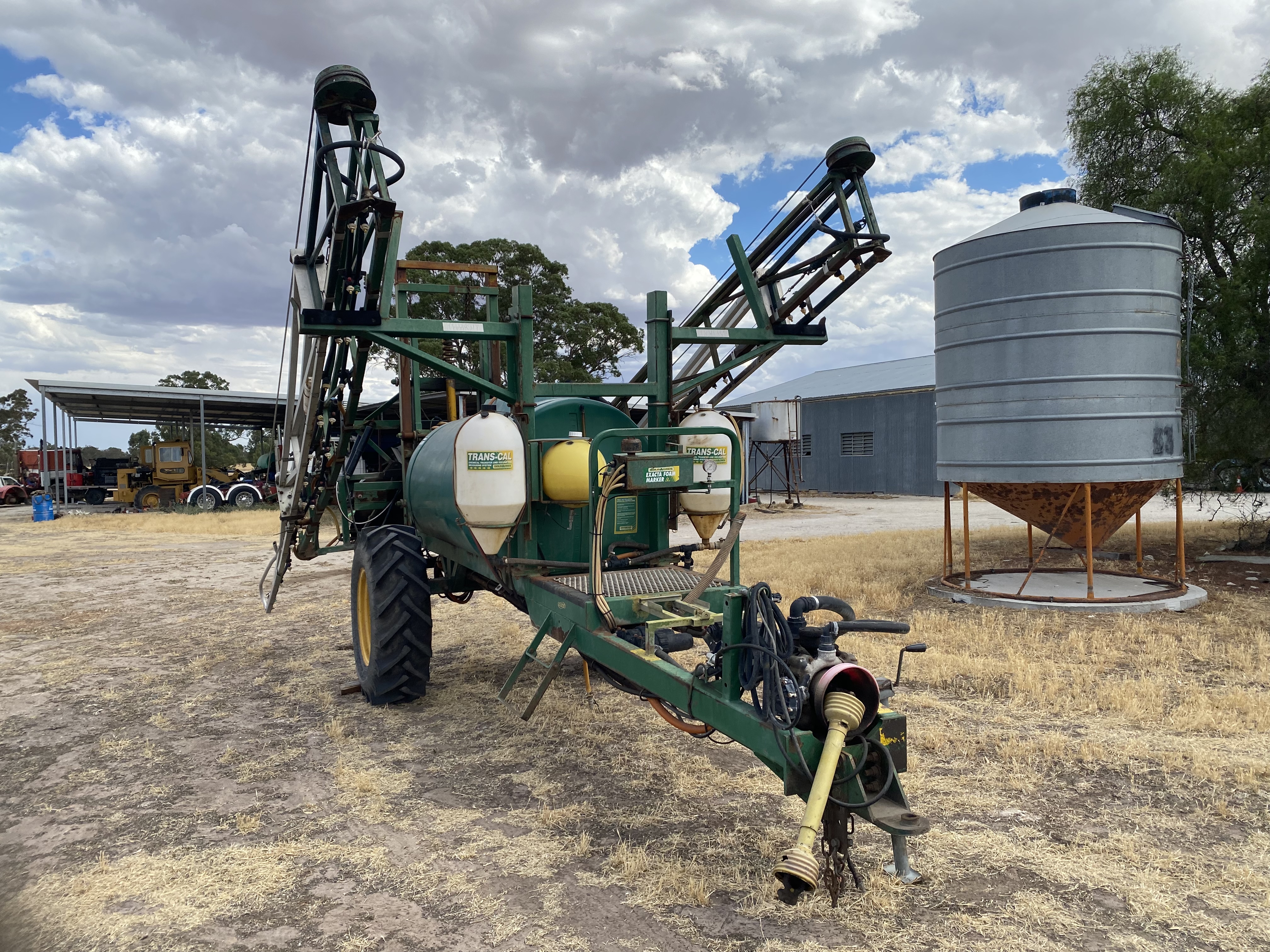 258164EB 3965 43F9 A5D0 A87D0A9A7A27